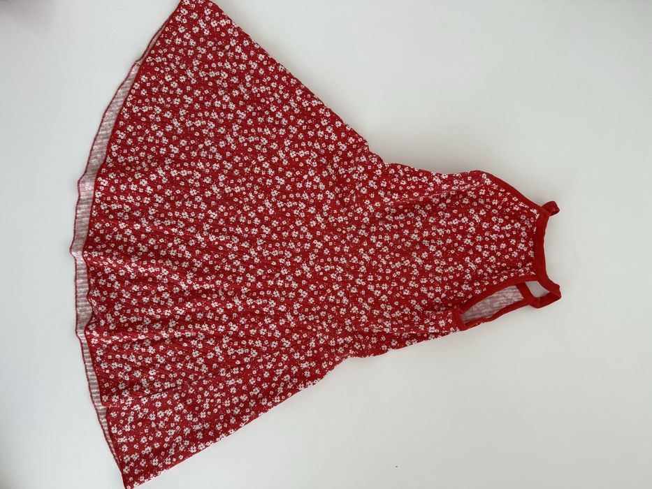 Sukienka zara kids 140 i 152 czerwona w kwiatki