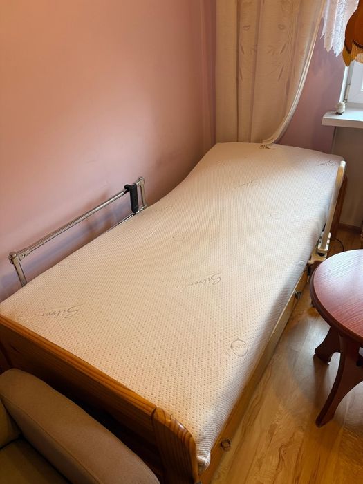 Łóżko rehabilitacyjne dla osoby chorej