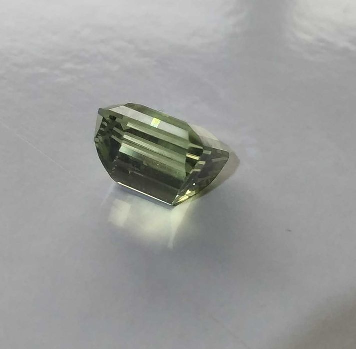 Turmalina Natural Verde Clara Transparente c/ 4,85 Cts