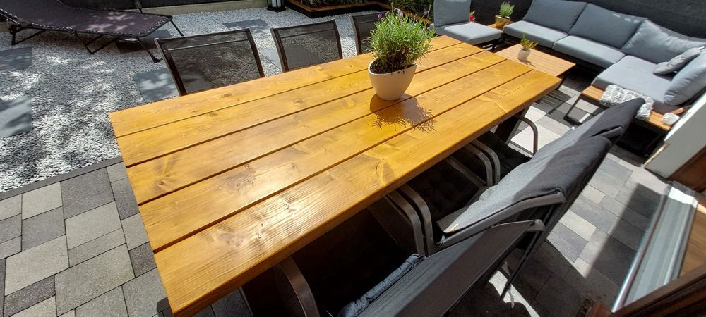 Stół ogrodowy lub do jadalni, nowy