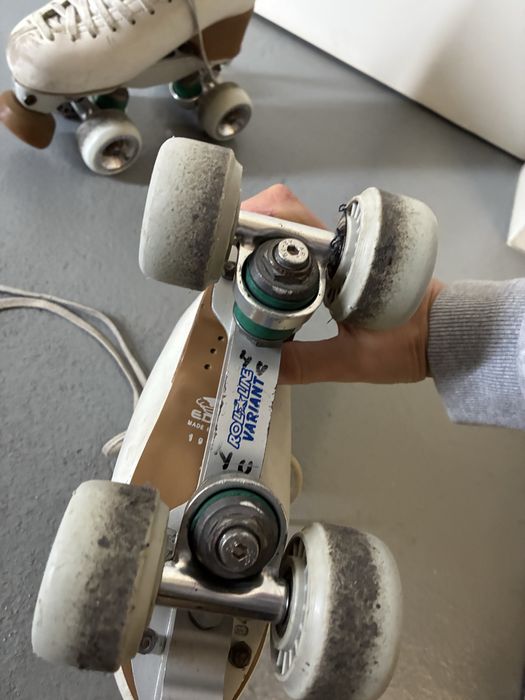 Patins de patinagem artística