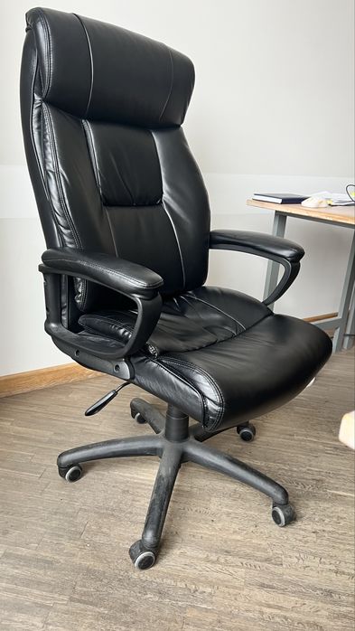 Крісло директора