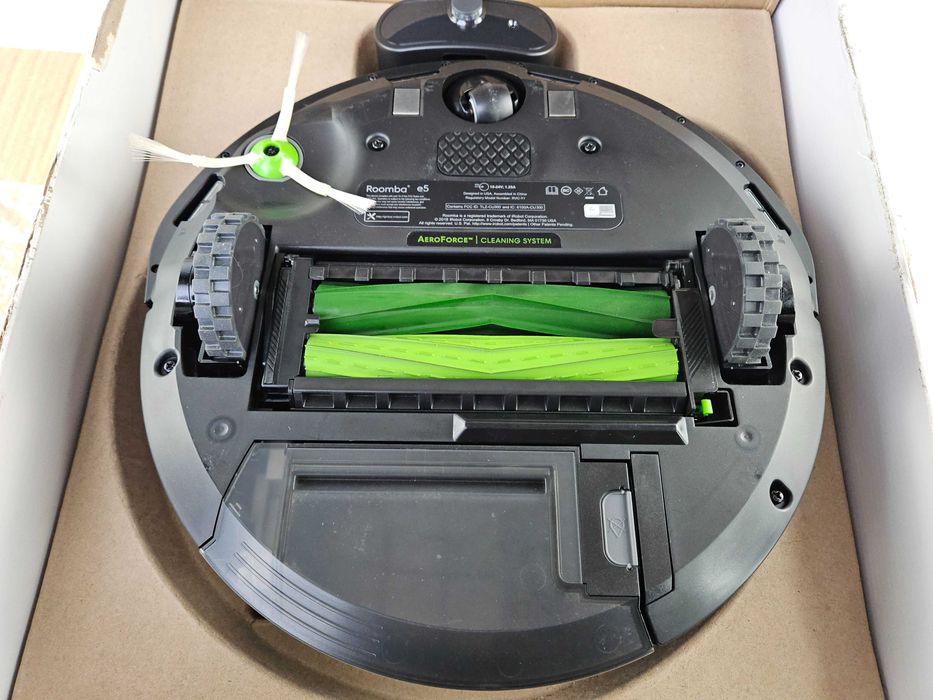 Робот-пилосос iRobot Roomba e5 (e5134)