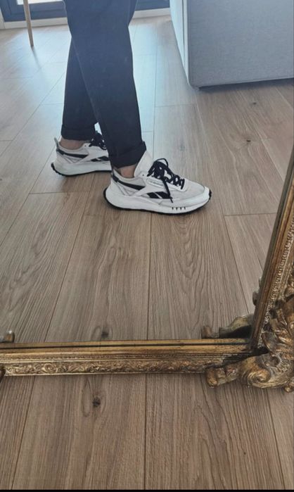 Tenis reebok ainda em bom estado !!!