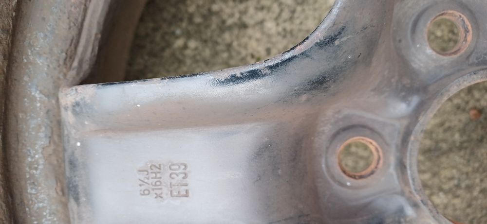 Felgi stalowe z oponami zimowymi opel zafira B r16 plus koło dojazd