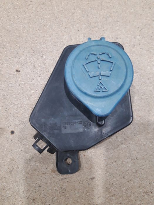 Горловина омивача x3 g01