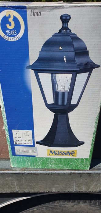 Lampa stojąca ogrodowa