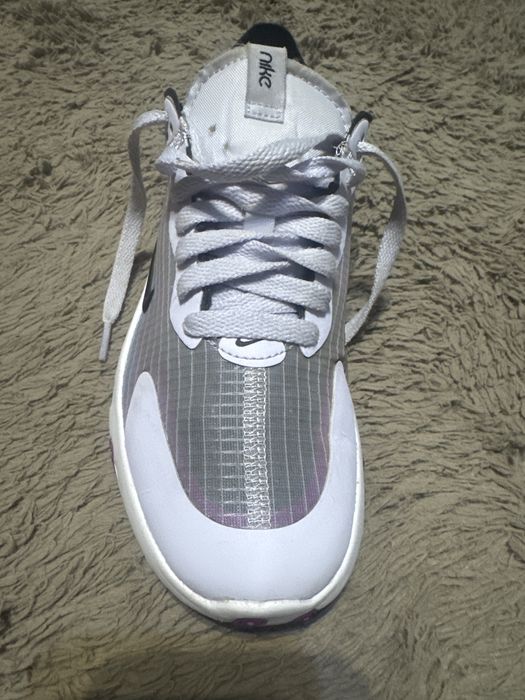 Uty Nike Renew Lucent 37,5