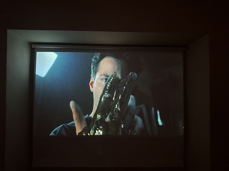 Wimius Projector with Accessories445675799902965764