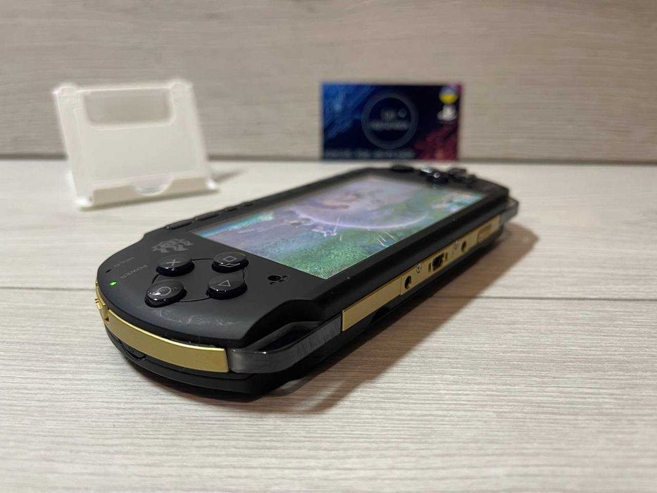 Sony PSP 3000 Monster Hunter Limited Edition  64GB+70 Ігор на картці