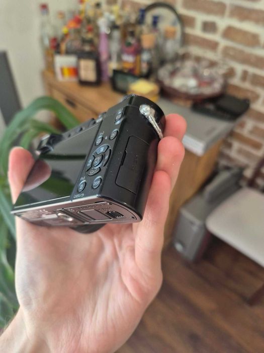 Panasonic Lumix TZ100 + bateria + ładowarka uniwersalna | przebieg 1000 zdjęć