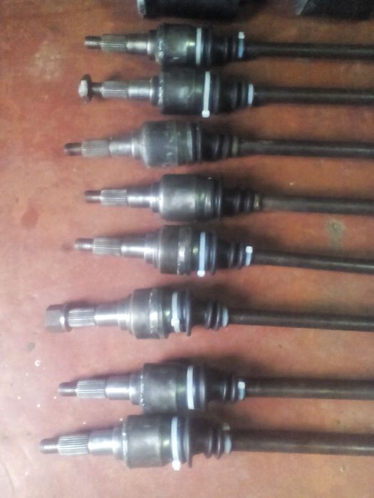 Продам полуоси (привода. Шрусы) так же в наличии стартера форд сиера