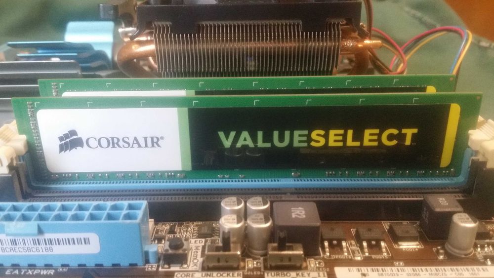 Материнская плата ASUS M4A88TD-V EVO/USB3 + 16 ГБ ОЗУ + Phenom X4 B25