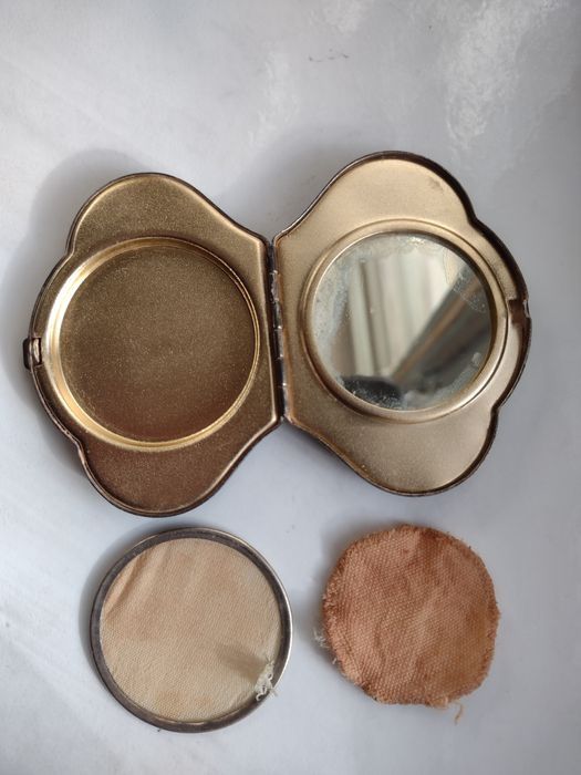 Спичечница пудреница календарь