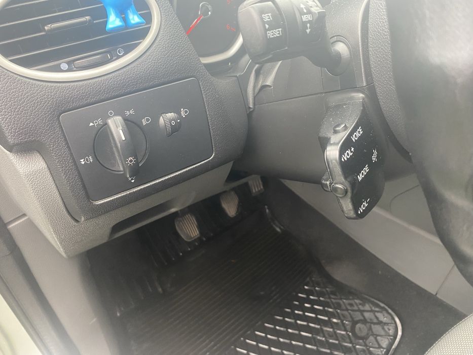 Авто Форд Фокус 2