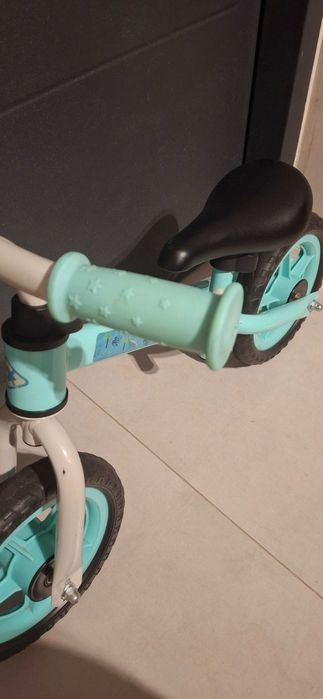 Rowerek biegowy odpychany