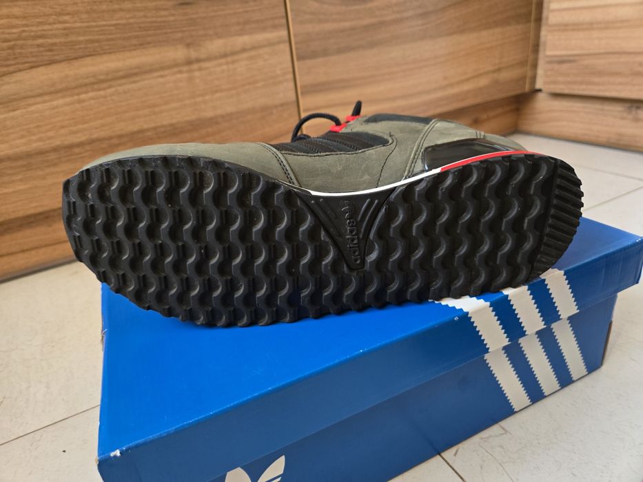 Кросівки Adidas originals zx700 winter cp