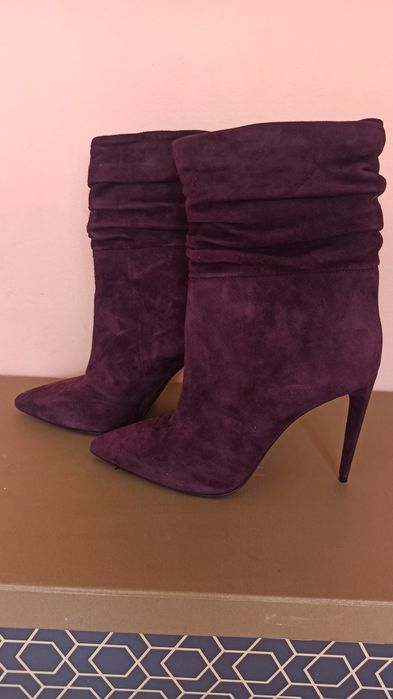 Бордовые замшевые полусапожки