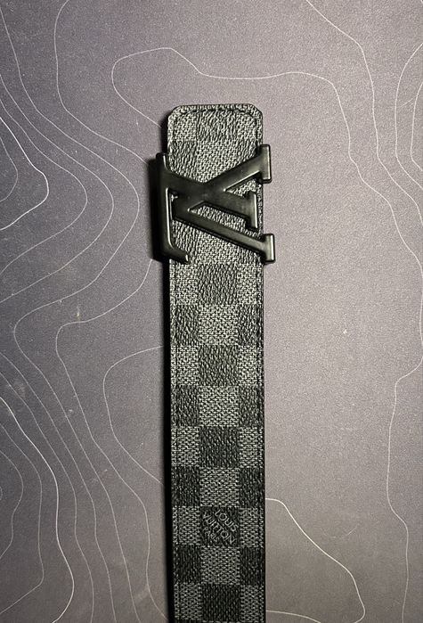 Louis vuitton чорний