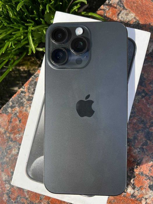 iPhone 15 Pro Max 256GB Black Titanium NEVERLOCK