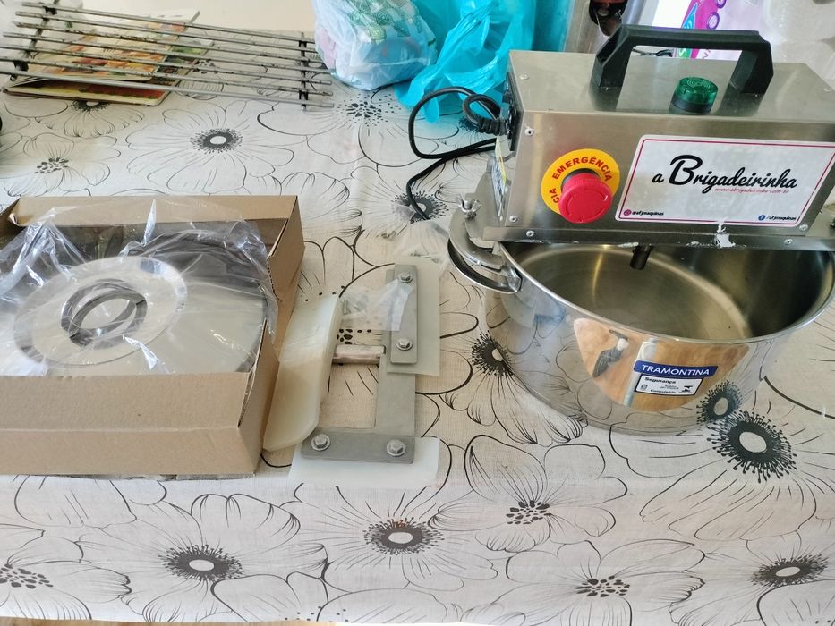 Panela de fazer brigadeiros