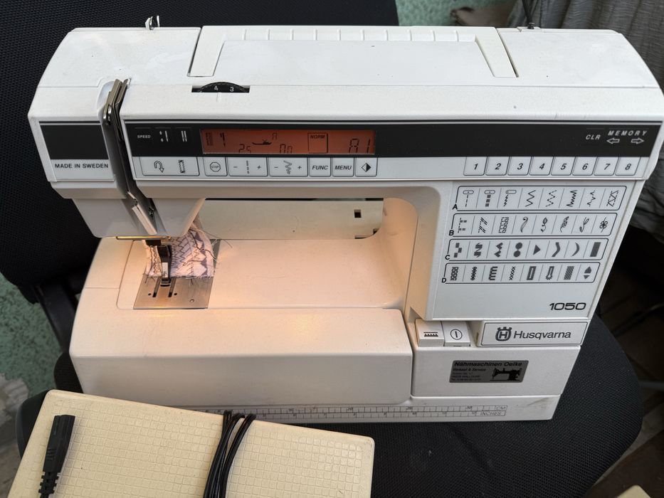 Швейна машина husqvarna viking 1050
