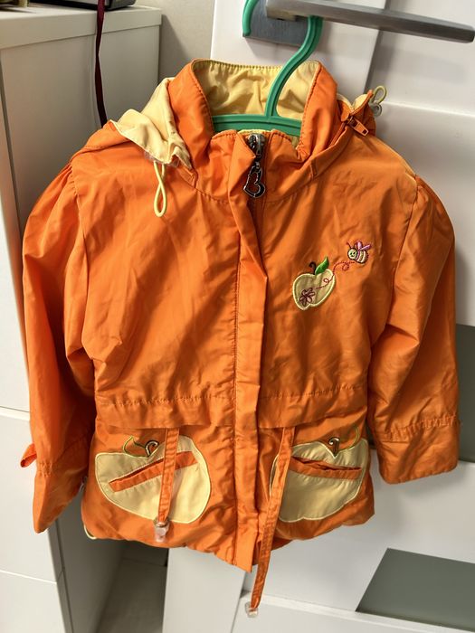 Куртка весна для дівчинки