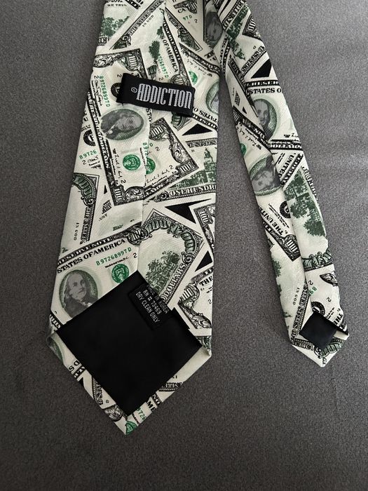 Krawat ze studolarówką. Nowy. 100 dolar. Czas na prezenty pod choinkę.