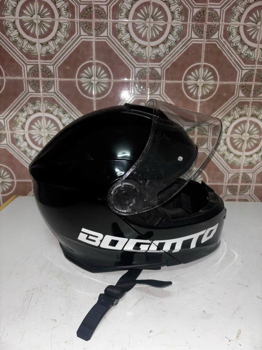 Capacete preto bom estado
