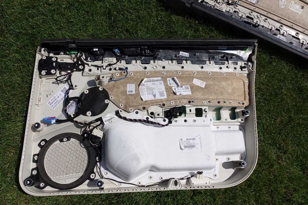 Boczek tapicerka skóra vw passat b8 pp pt lp lt