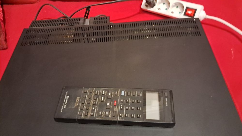 Hitachi leitor vhs com comando vt585