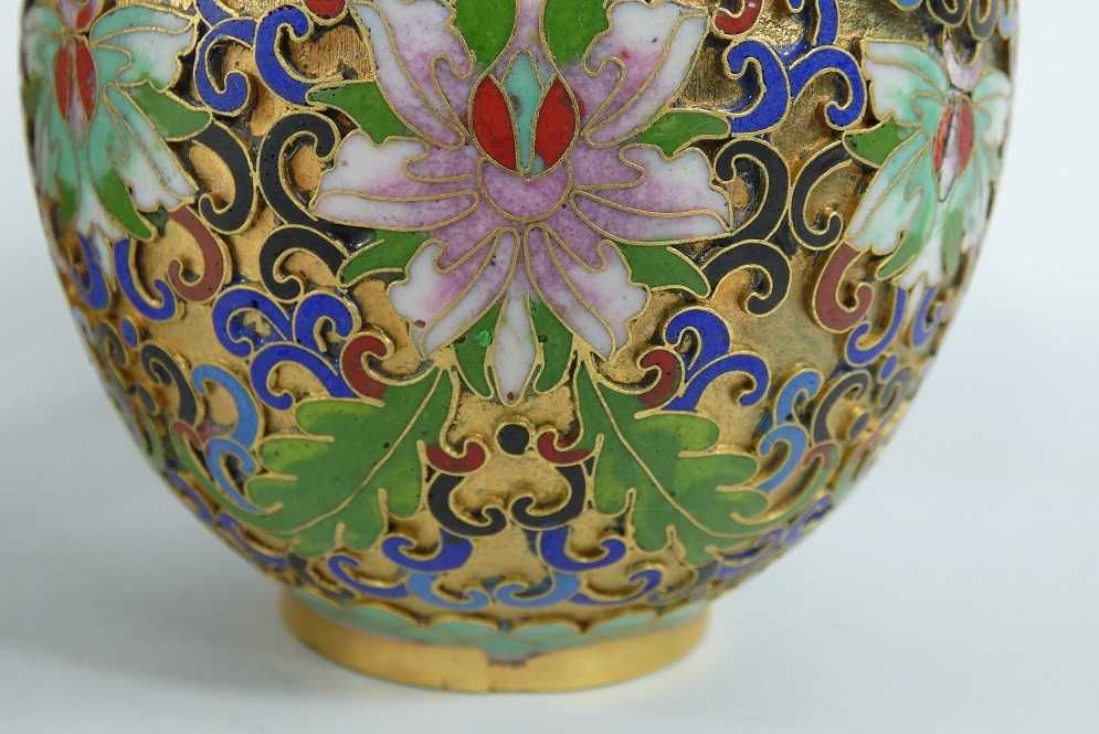 BOMBONIERA para puzderko emalia CLOISONNE kwiat słoik imbiru