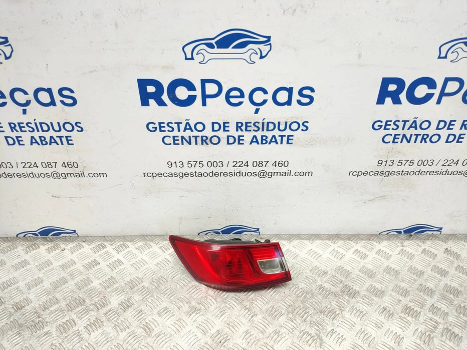 Farolim traseiro trás esquerdo original Renault Clio IV Carro Fase 1