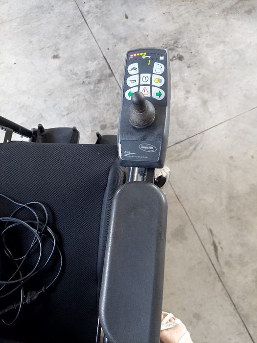 Інвалідний візок" Strom 4 Xplore power"