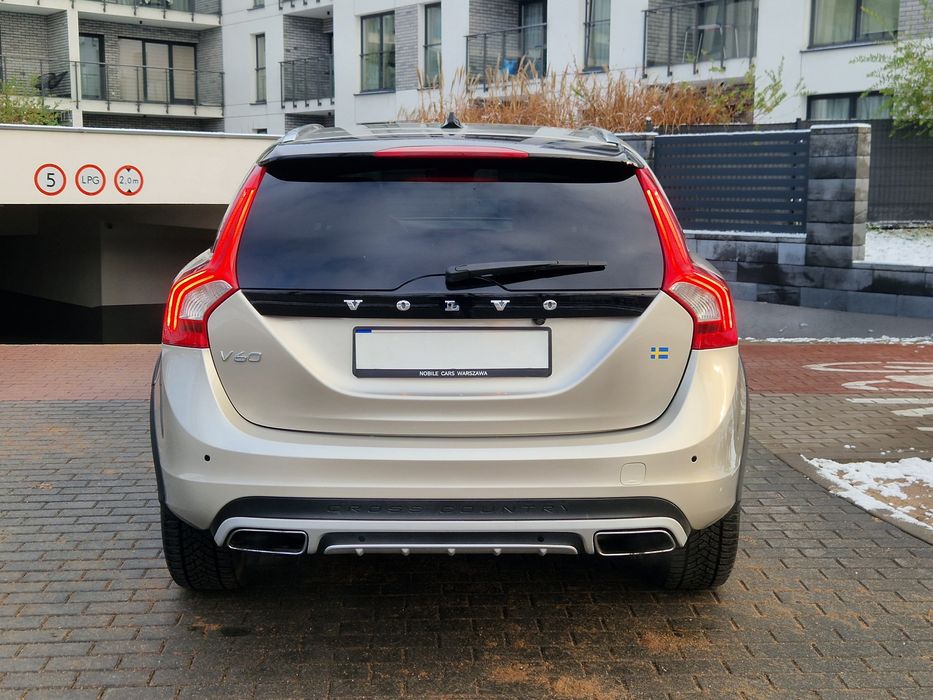 VOLVO v60 cross country zamiana