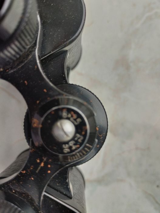 Продаю два бинокля.