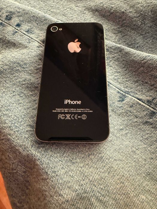 iPhone 4 - Em bom estado