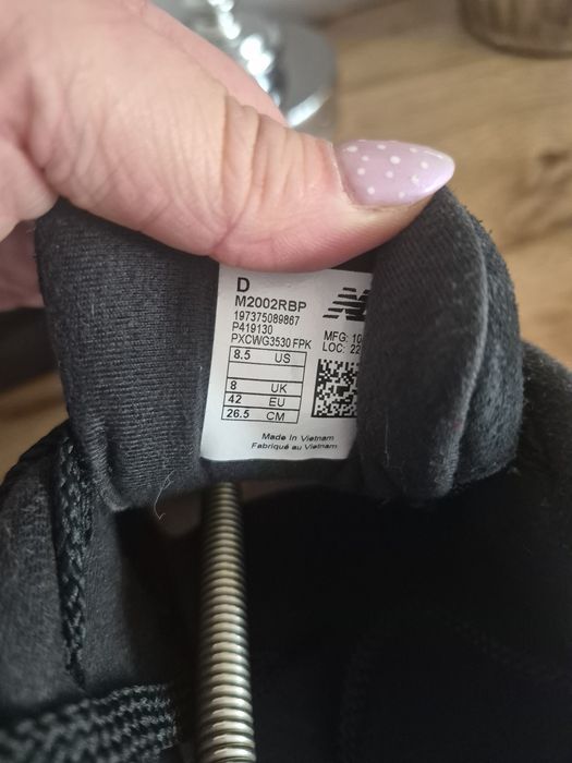 Buty New balance 2002R  czarne 42