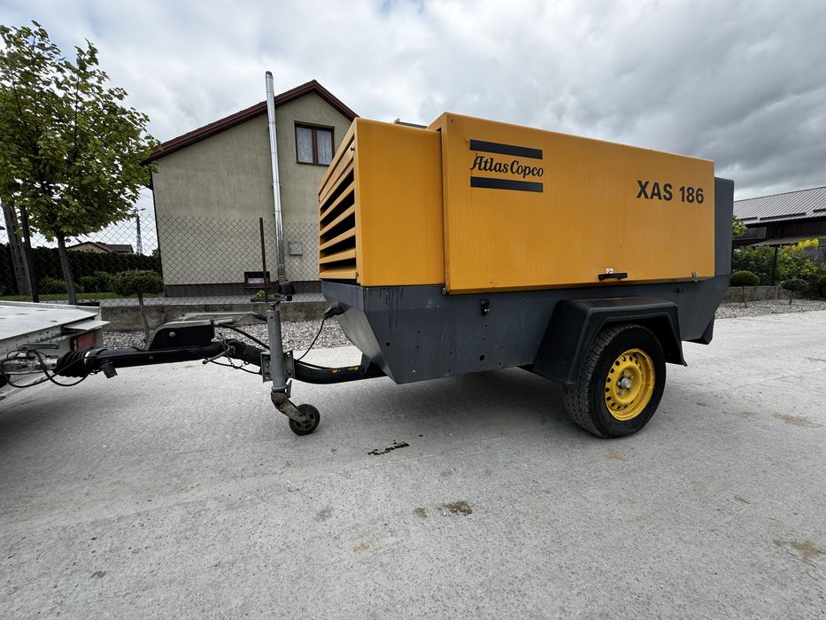 Kompresor srubowy Atlas copco xas186 zestaw do piaskowania