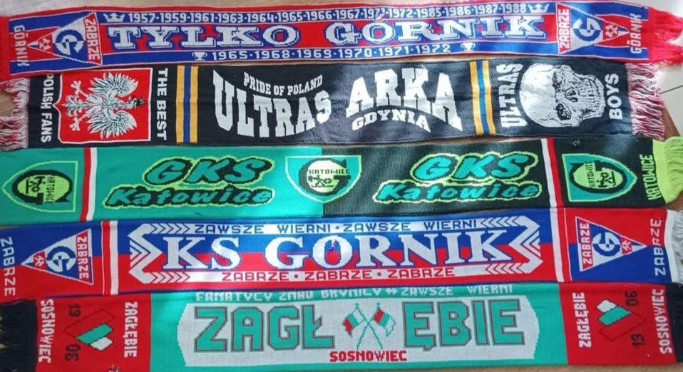 Sprzedam szaliki