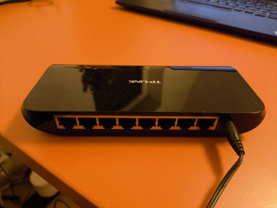 Switch TP-Link TL-SG1008D 8x Gigabit – sprawny