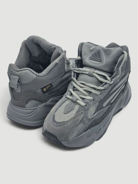 Жіночі - підліткові зимові кросівки Adidas Yeezy Boost 700 V2 (-21°C)