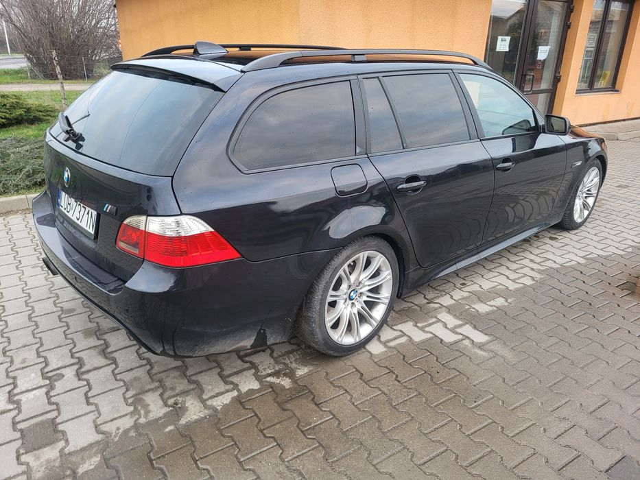 BMW E61 lift 530d 2005 manual m pakiet zadbana uszkodzona