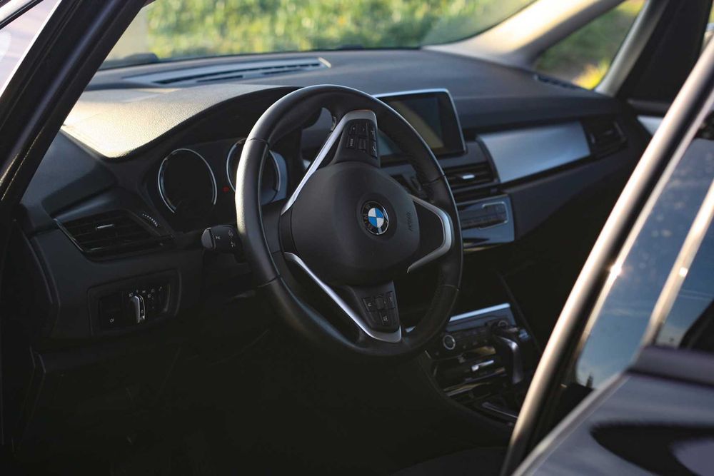 BMW 225xe active tourer híbrido plug-in