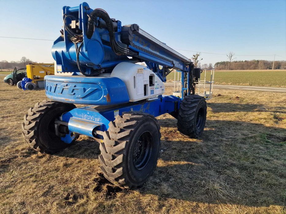 Podnośnik koszowy terenowy 18m NiftyLift HR18 4x4 Diesel 2007 FV23%