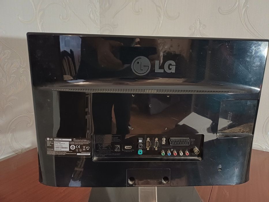 Продам монитор LG22
