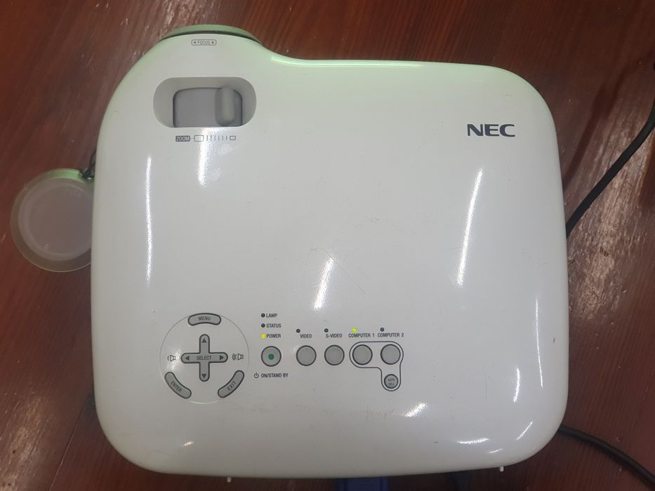 Rzutnik Projektor NEC VT575
