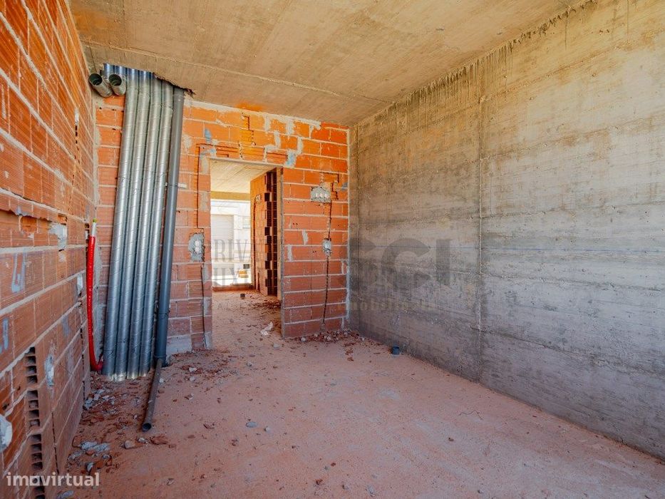 Apartamento T3, 2 lug. parqueamento e terraço em Portimão