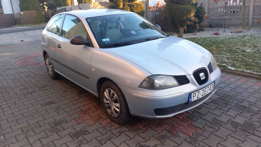 Seat Ibiza III rok 2003,silnik 1.4 benzyna, jedzie dobrze, cena 3200