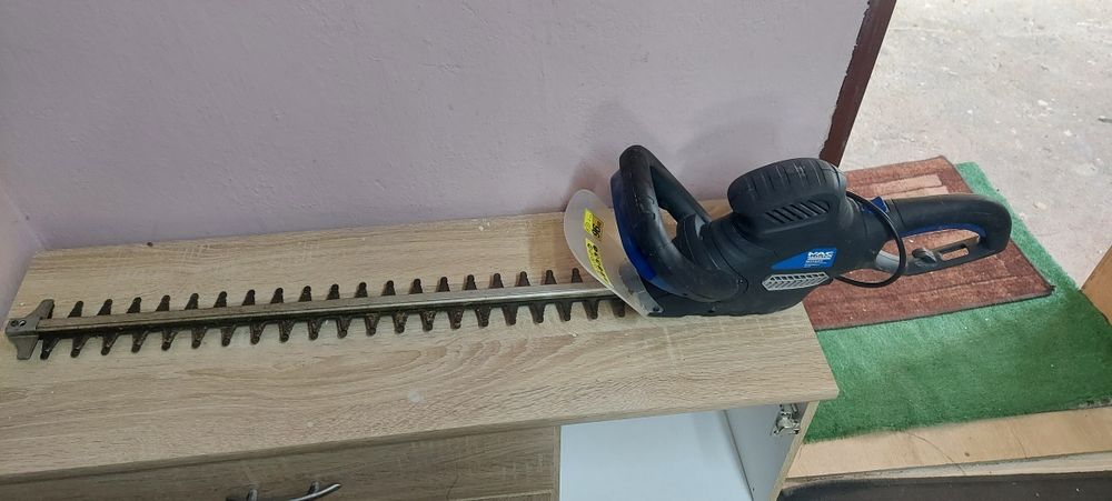 Nozyce do żywopłotu elektryczne